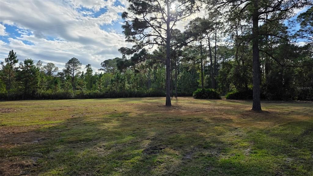 На продажу: $165,000 (7.50 acres)