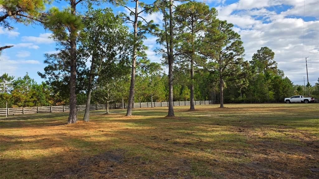 На продажу: $165,000 (7.50 acres)