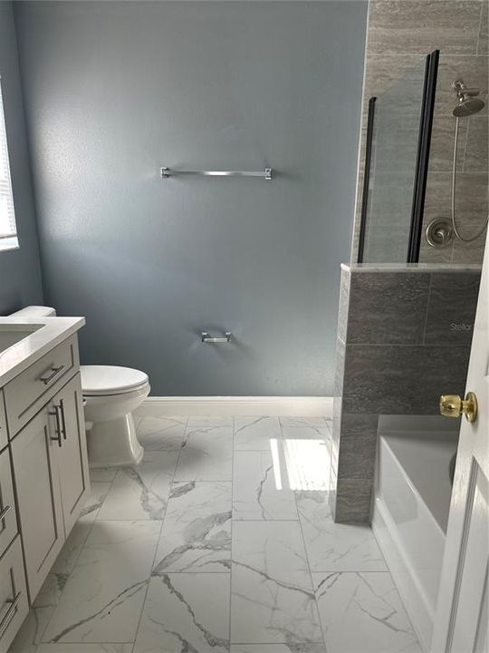 For Rent: $3,100 (4 beds, 2 baths, 2563 Square Feet)