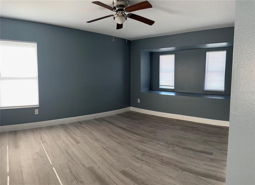 For Rent: $3,100 (4 beds, 2 baths, 2563 Square Feet)