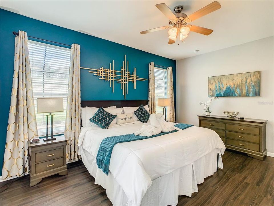 待售: $695,000 (6 贝兹, 3 浴室, 2469 平方英尺)