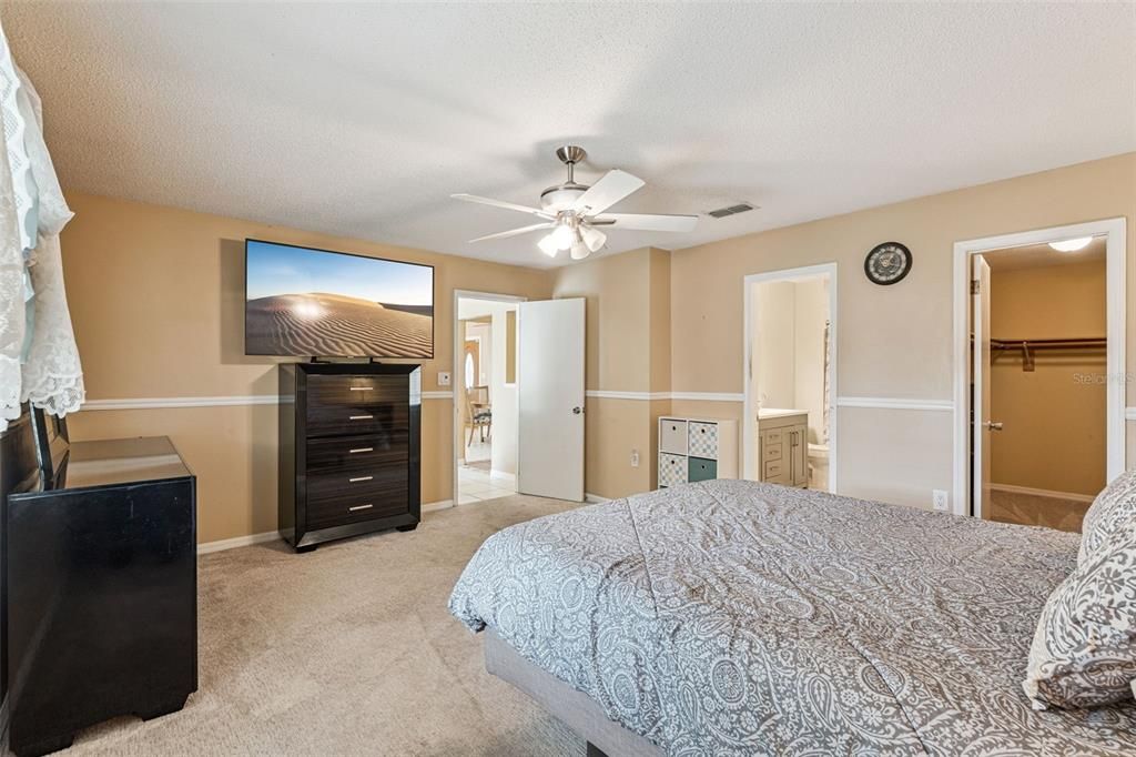 For Sale: $449,000 (4 beds, 2 baths, 1628 Square Feet)