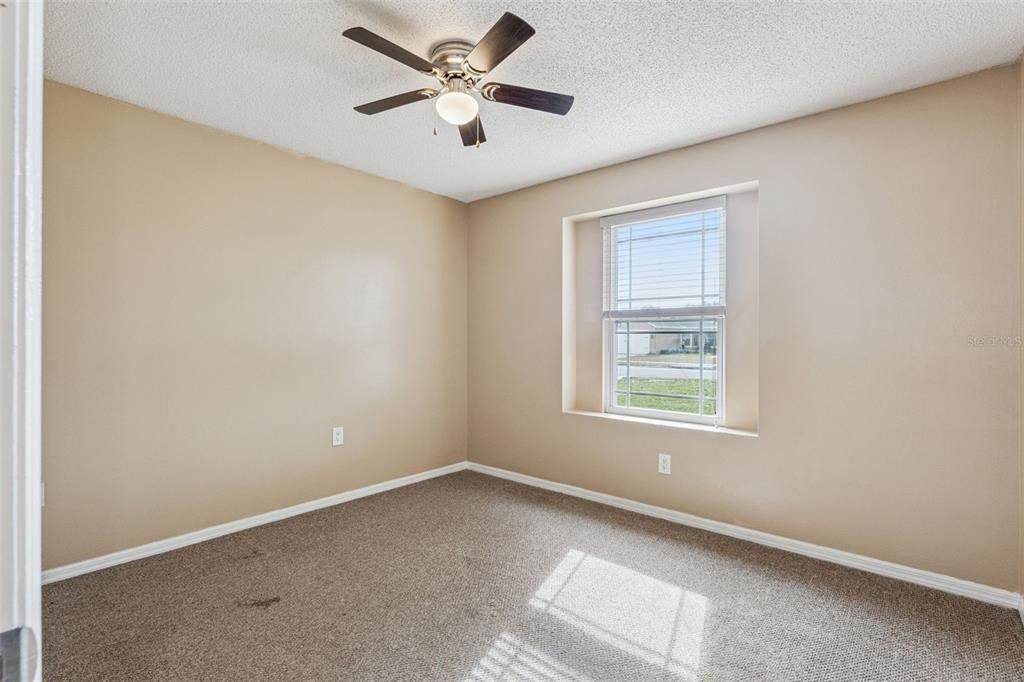 For Sale: $449,000 (4 beds, 2 baths, 1628 Square Feet)