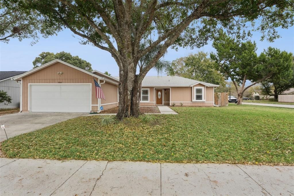 For Sale: $449,000 (4 beds, 2 baths, 1628 Square Feet)