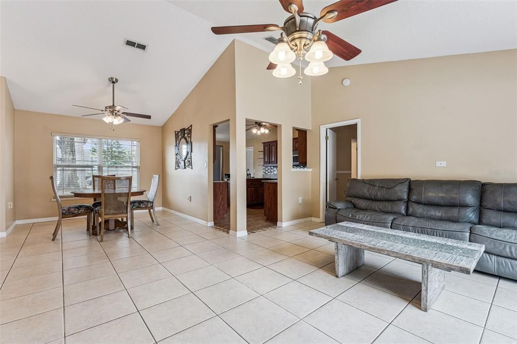 For Sale: $449,000 (4 beds, 2 baths, 1628 Square Feet)