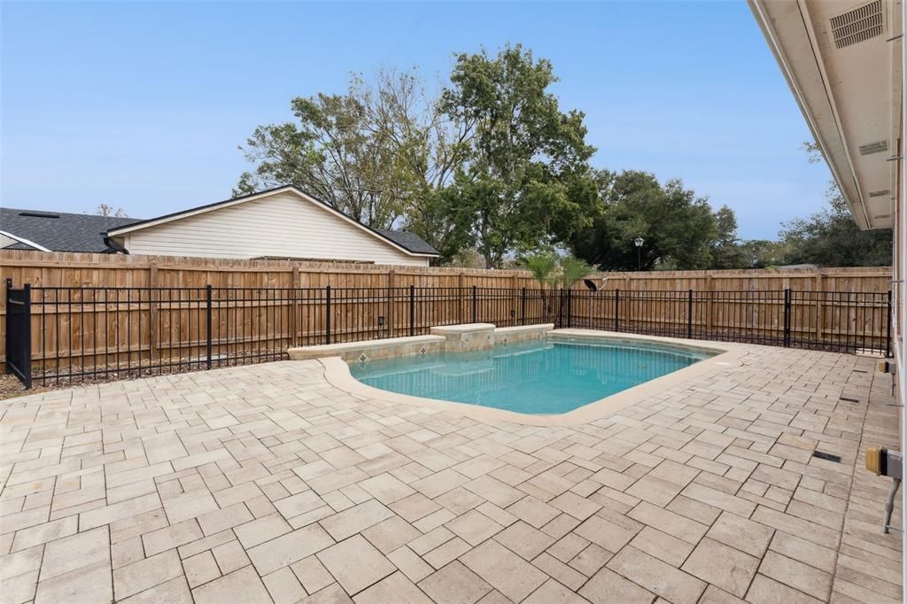 For Sale: $449,000 (4 beds, 2 baths, 1628 Square Feet)