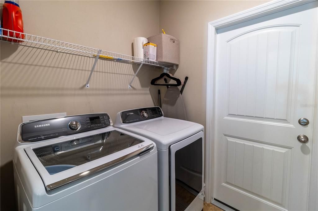 На продажу: $338,000 (2 спален, 2 ванн, 1361 Квадратных фут)