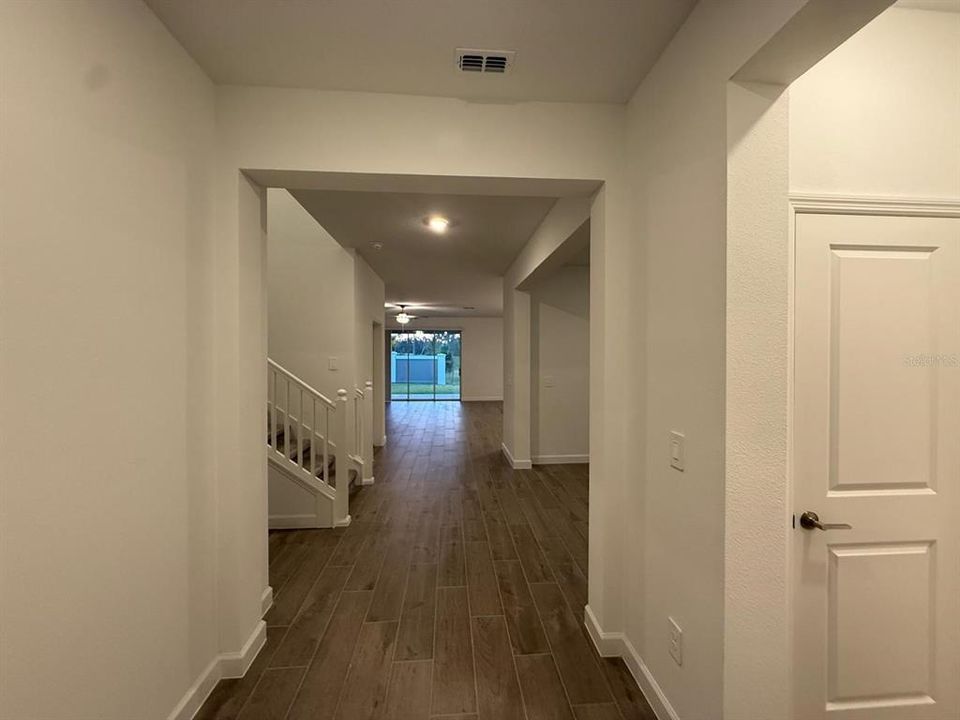 For Rent: $2,900 (3 beds, 3 baths, 2366 Square Feet)