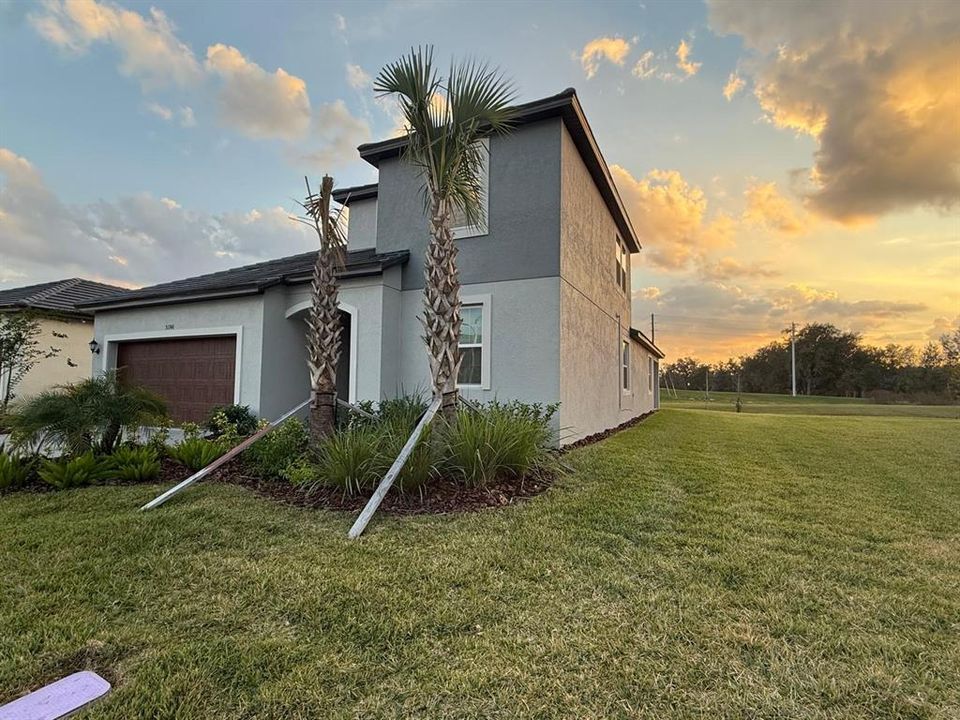 For Rent: $2,900 (3 beds, 3 baths, 2366 Square Feet)