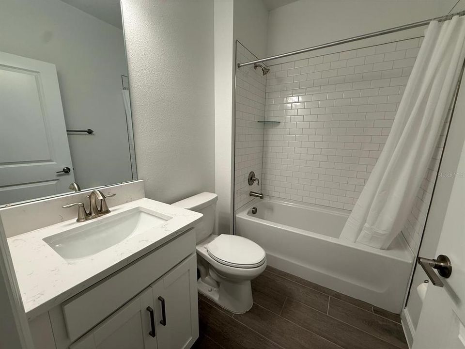 For Rent: $2,900 (3 beds, 3 baths, 2366 Square Feet)