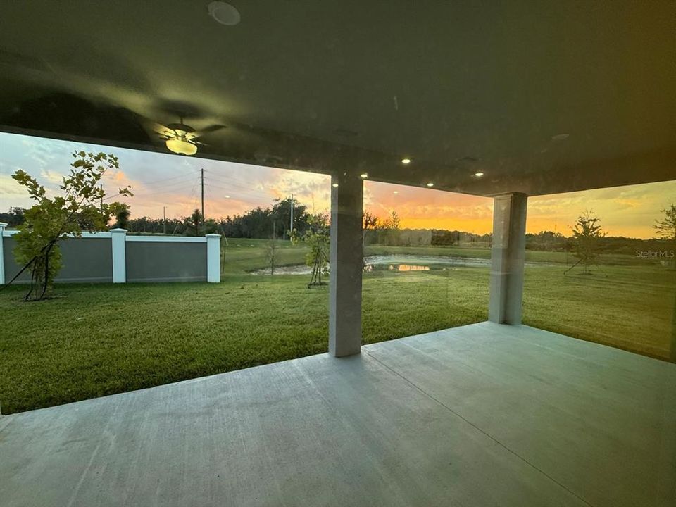 For Rent: $2,900 (3 beds, 3 baths, 2366 Square Feet)