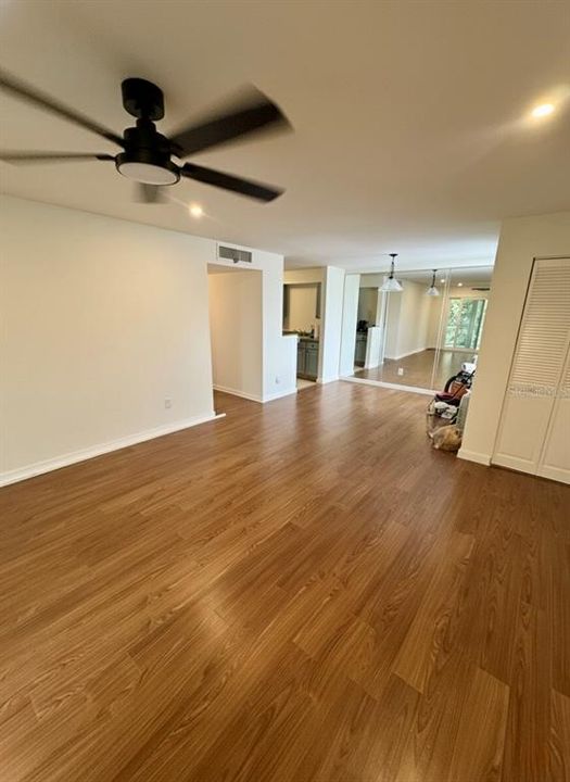 For Rent: $1,595 (2 beds, 2 baths, 1002 Square Feet)