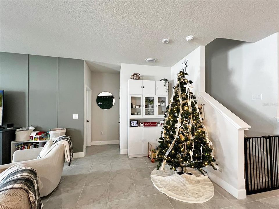 For Sale: $459,900 (3 beds, 2 baths, 2386 Square Feet)