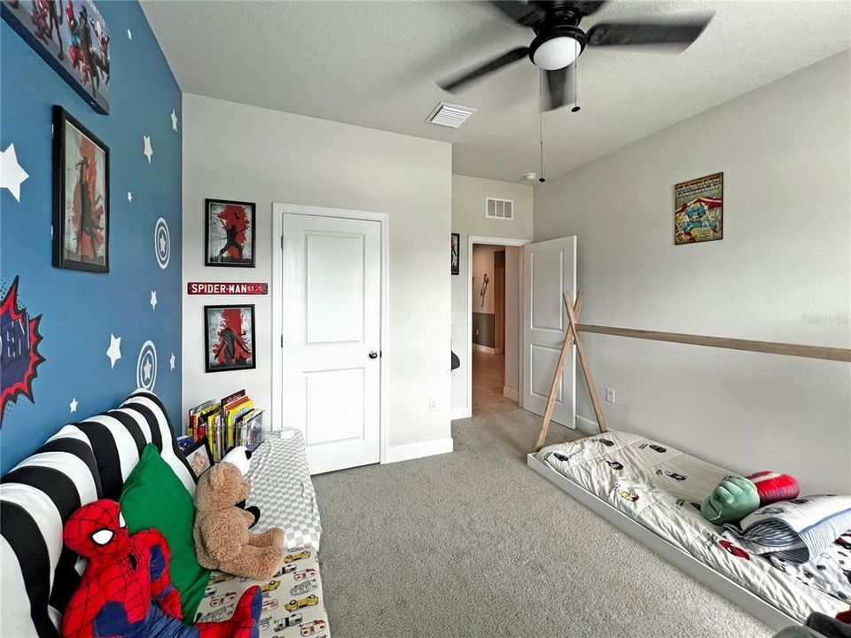 For Sale: $459,900 (3 beds, 2 baths, 2386 Square Feet)