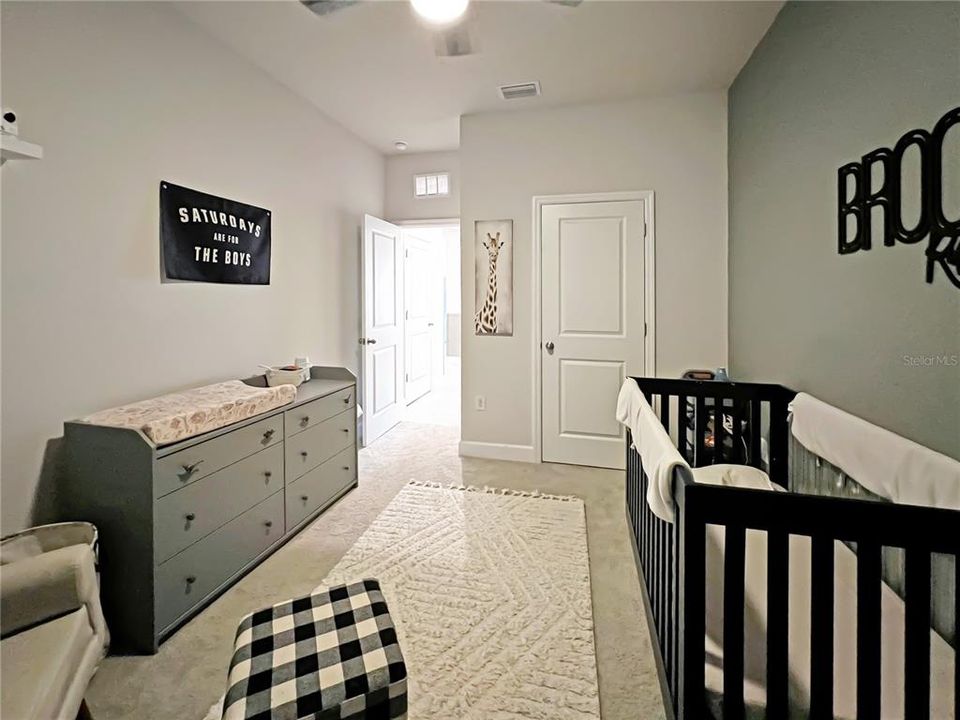 For Sale: $459,900 (3 beds, 2 baths, 2386 Square Feet)