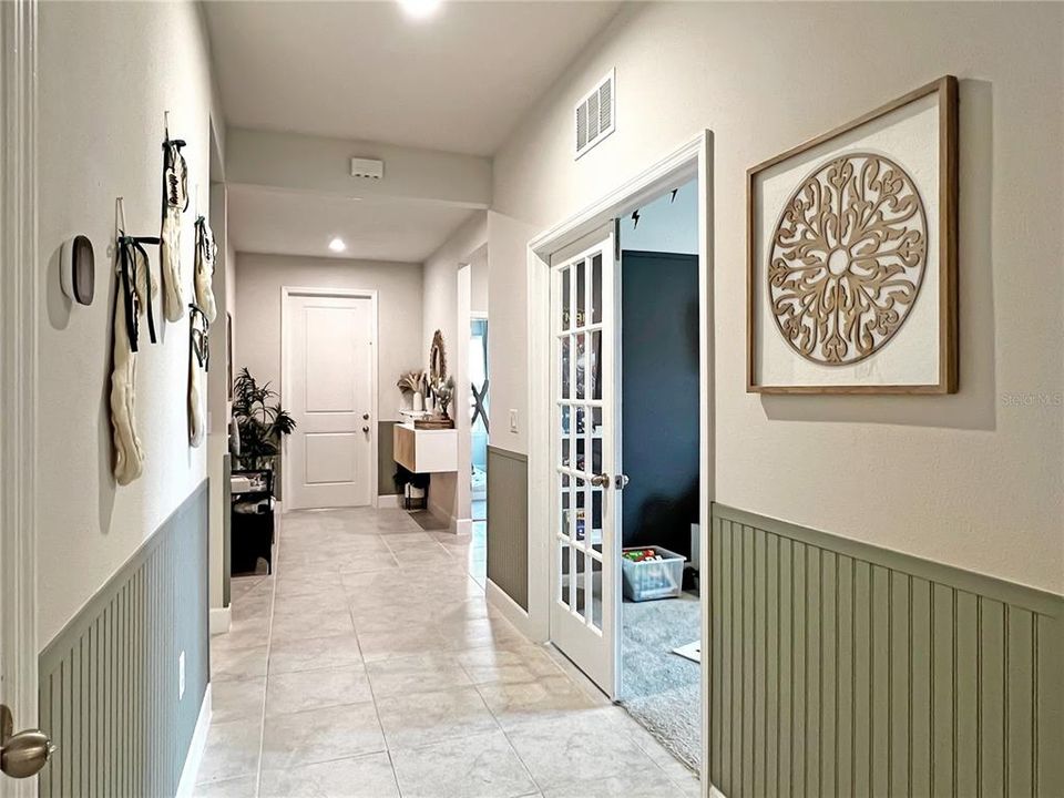 For Sale: $459,900 (3 beds, 2 baths, 2386 Square Feet)