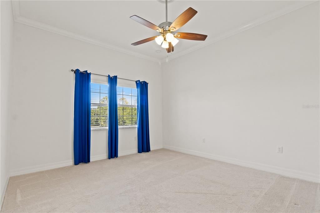 待售: $218,000 (3 贝兹, 2 浴室, 1640 平方英尺)