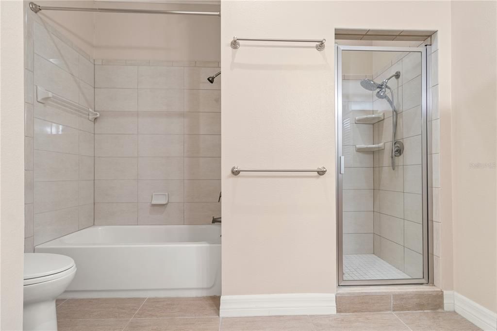 待售: $218,000 (3 贝兹, 2 浴室, 1640 平方英尺)