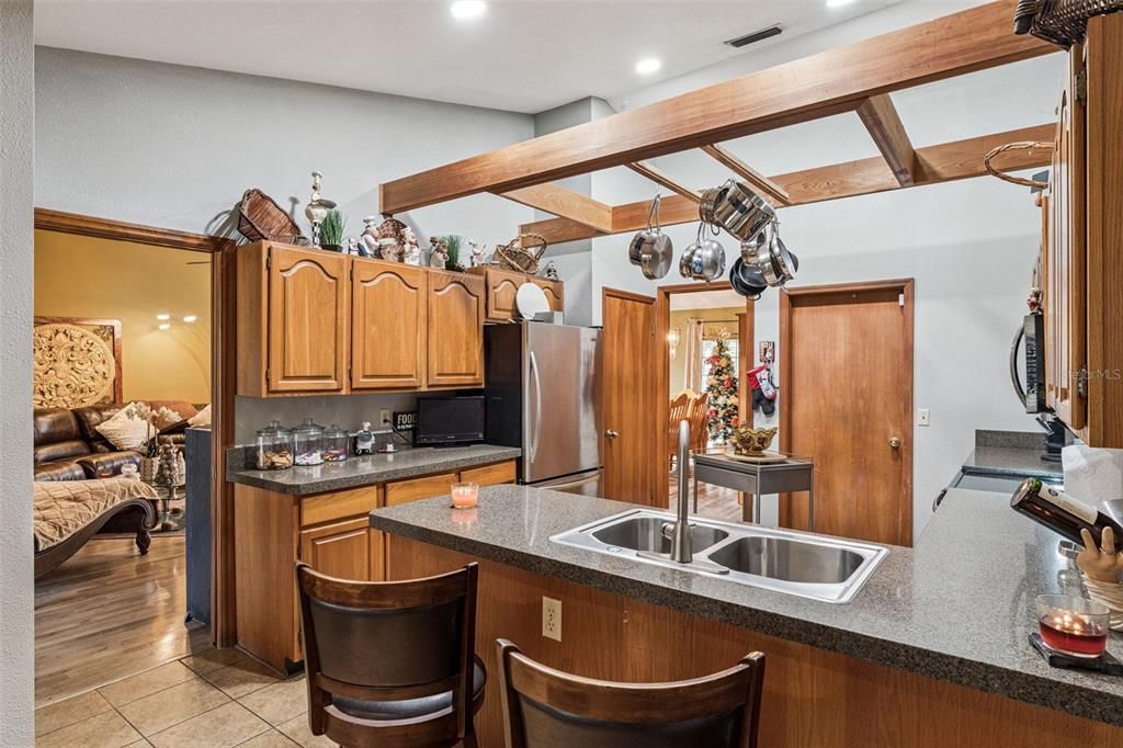 For Sale: $434,900 (3 beds, 2 baths, 1875 Square Feet)