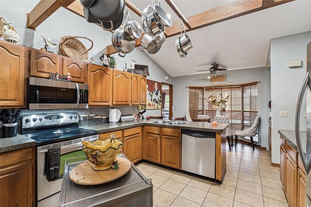 For Sale: $434,900 (3 beds, 2 baths, 1875 Square Feet)