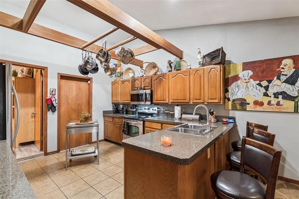 For Sale: $434,900 (3 beds, 2 baths, 1875 Square Feet)