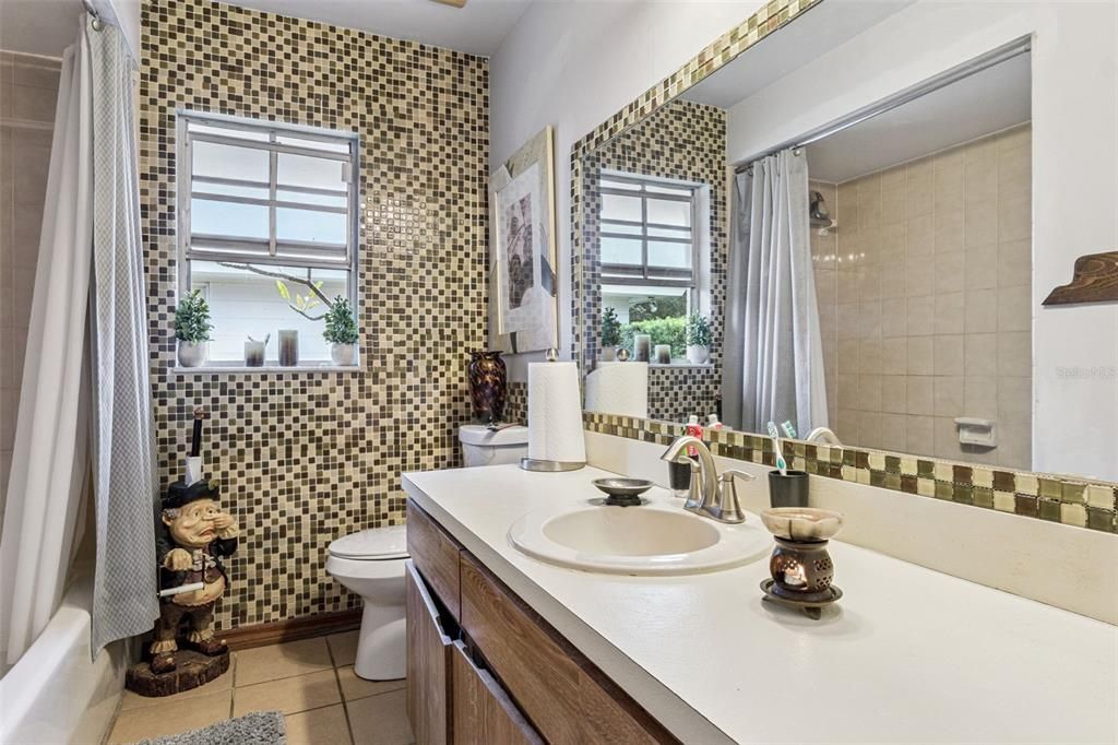 For Sale: $434,900 (3 beds, 2 baths, 1875 Square Feet)