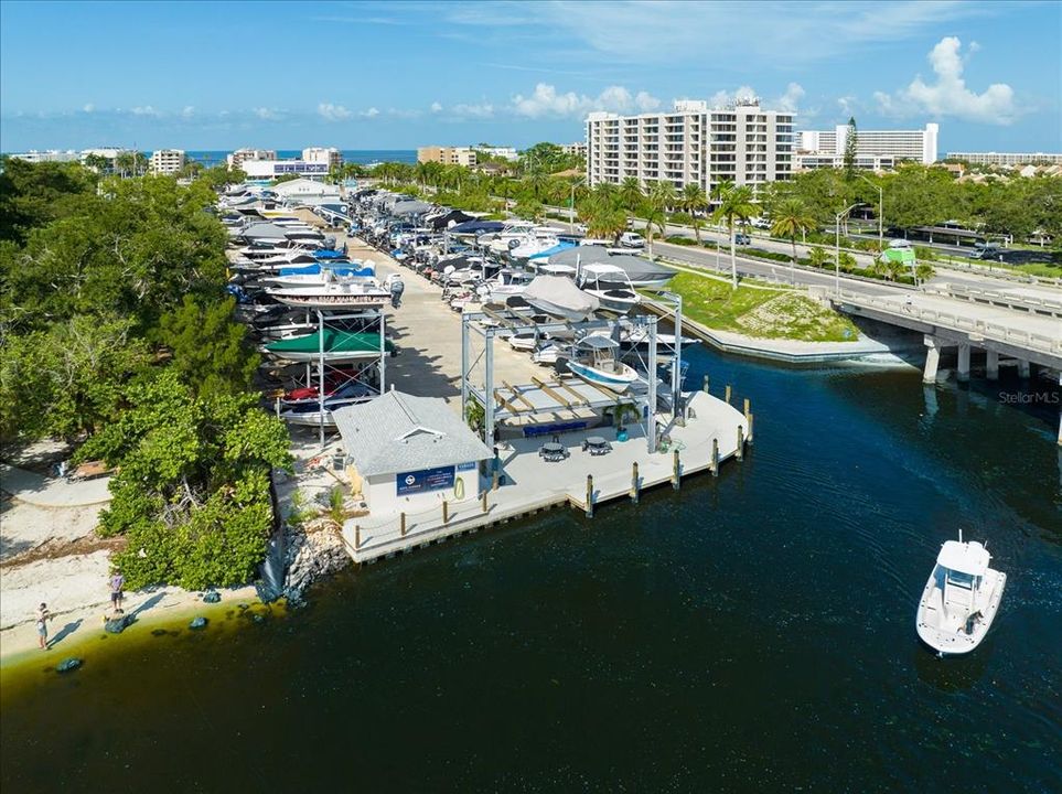 待售: $370,000 (2 贝兹, 2 浴室, 966 平方英尺)