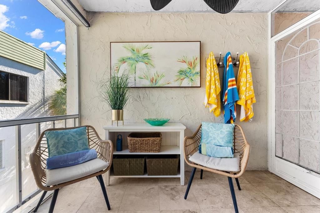 待售: $370,000 (2 贝兹, 2 浴室, 966 平方英尺)