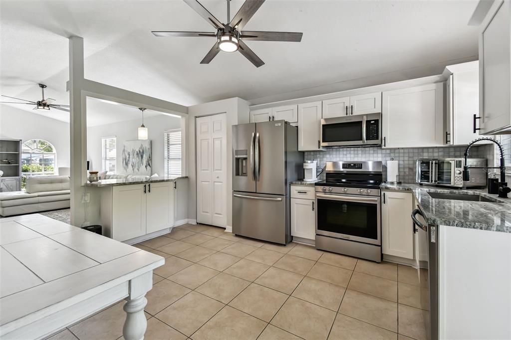 For Rent: $3,500 (3 beds, 2 baths, 1157 Square Feet)