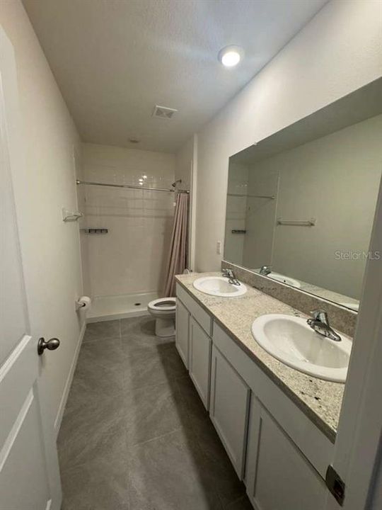 For Rent: $2,099 (3 beds, 2 baths, 1673 Square Feet)