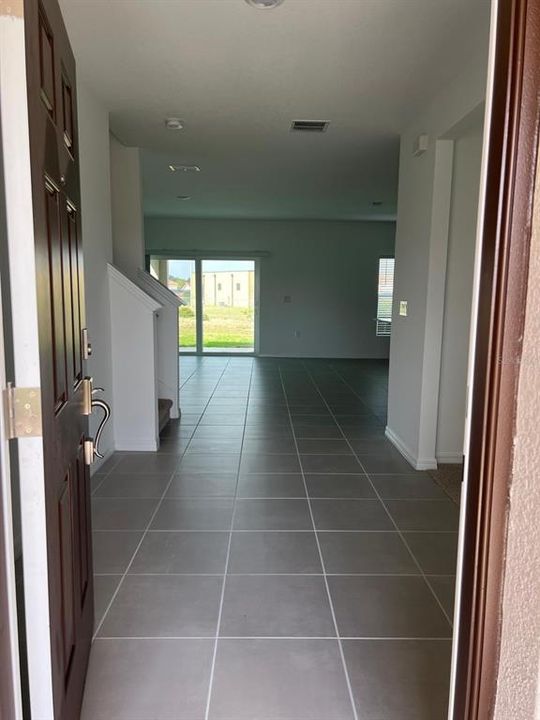 В аренду: $2,600 (5 спален, 3 ванн, 2287 Квадратных фут)