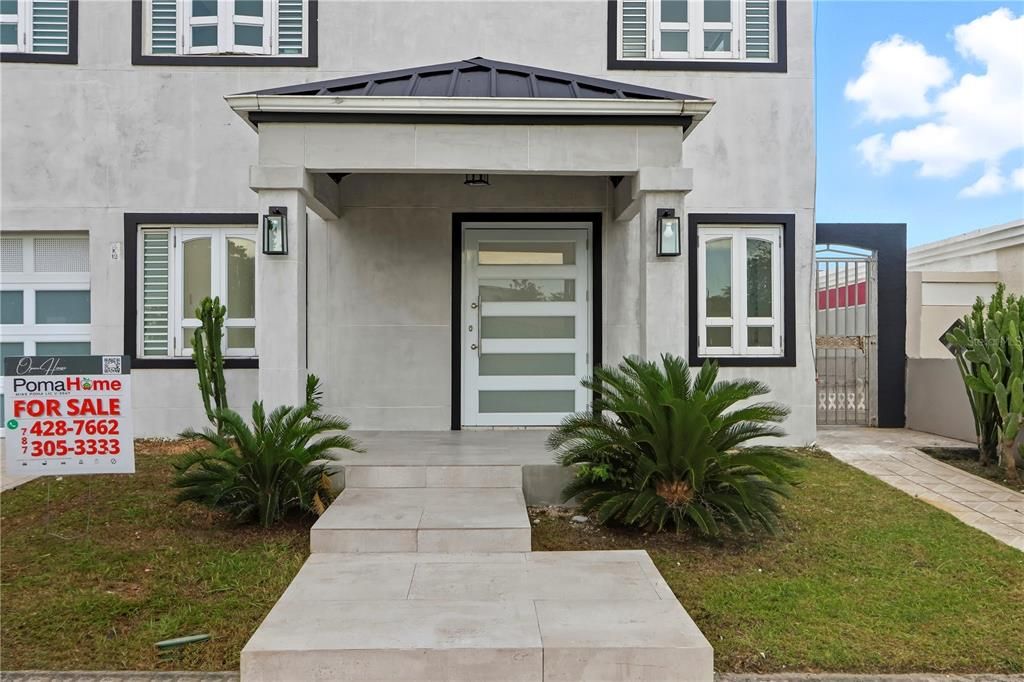 For Sale: $395,000 (5 beds, 2 baths, 2100 Square Feet)