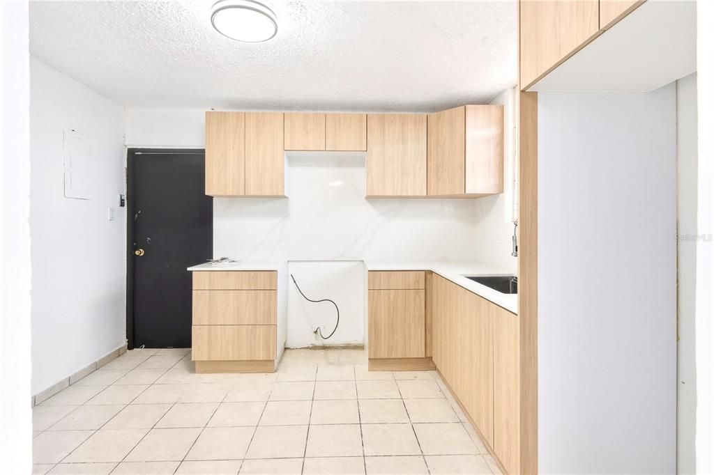 For Sale: $395,000 (5 beds, 2 baths, 2100 Square Feet)