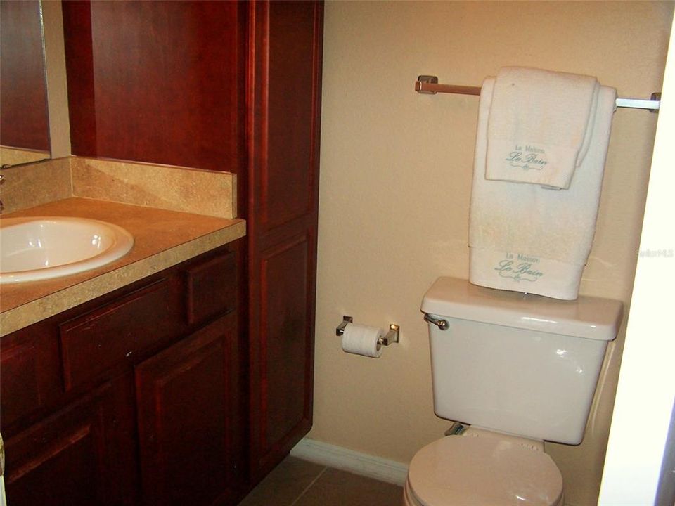 出租: $1,250 (1 贝兹, 1 浴室, 673 平方英尺)