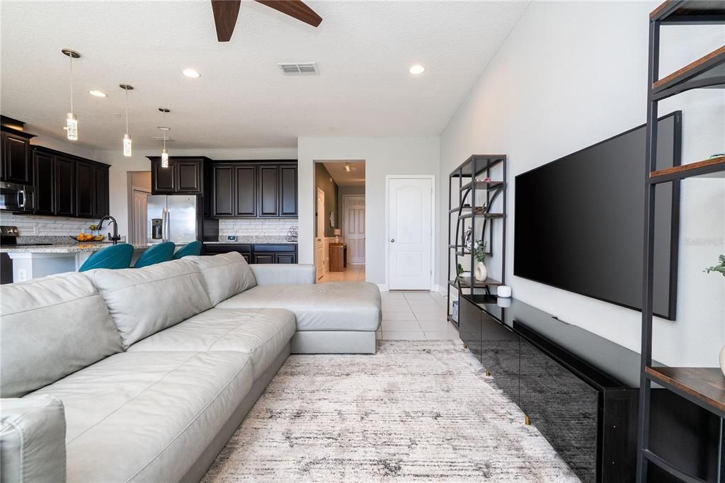 For Sale: $485,000 (3 beds, 2 baths, 2012 Square Feet)