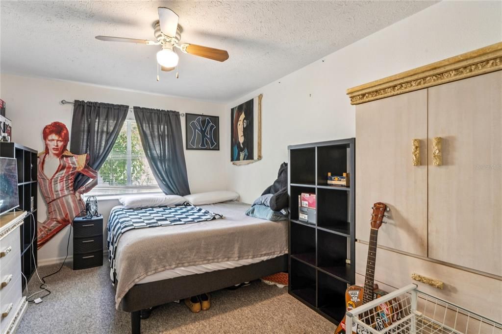 待售: $375,000 (3 贝兹, 2 浴室, 1579 平方英尺)