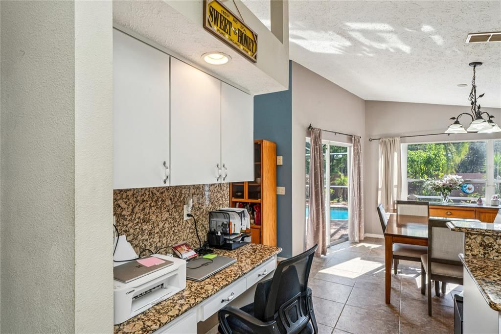 待售: $375,000 (3 贝兹, 2 浴室, 1579 平方英尺)