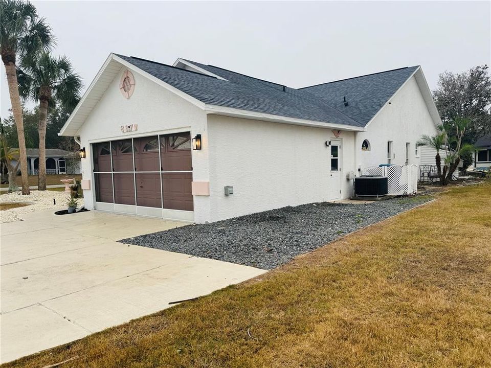 На продажу: $369,000 (4 спален, 2 ванн, 1977 Квадратных фут)