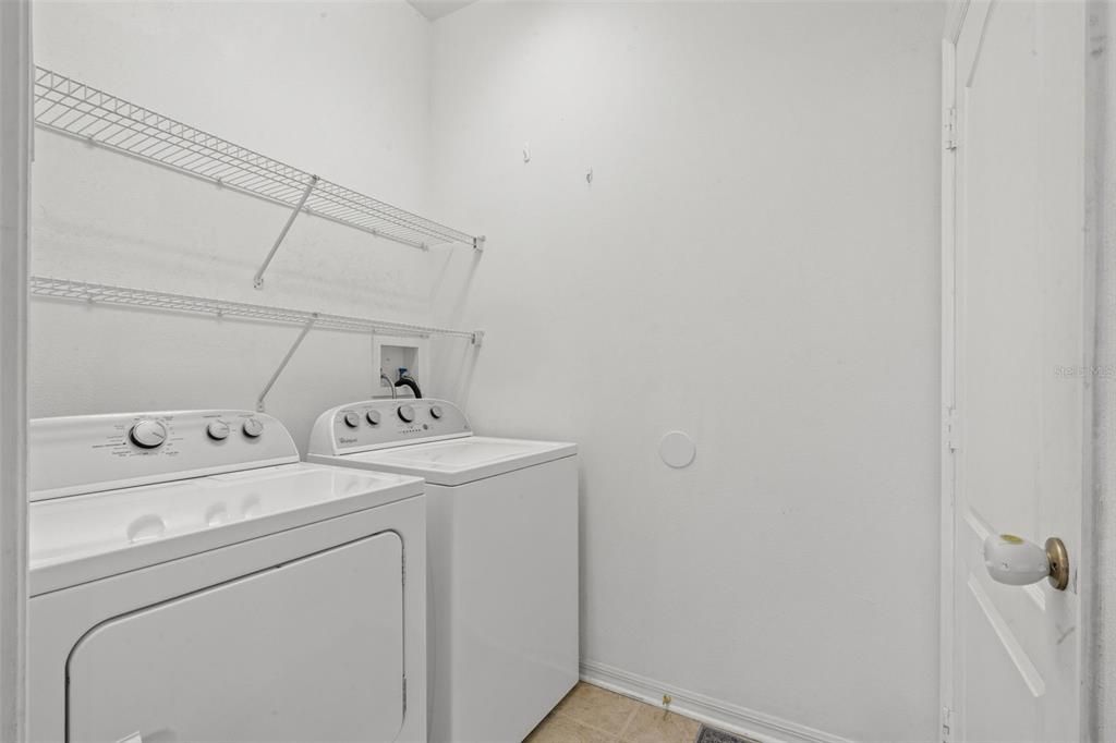 На продажу: $375,000 (3 спален, 2 ванн, 1622 Квадратных фут)