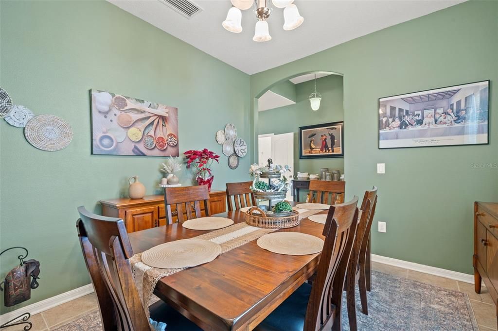 На продажу: $375,000 (3 спален, 2 ванн, 1622 Квадратных фут)