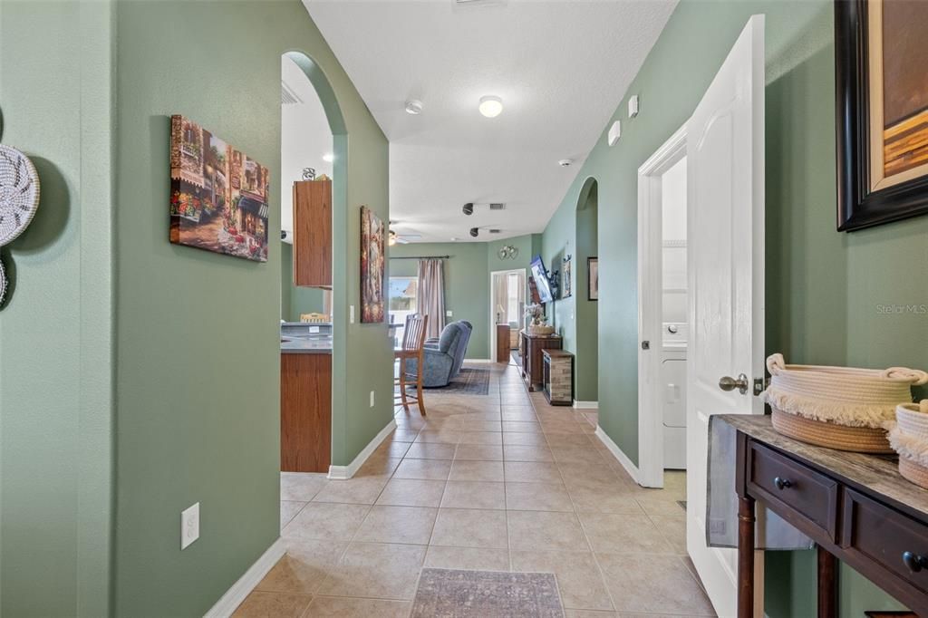 На продажу: $375,000 (3 спален, 2 ванн, 1622 Квадратных фут)