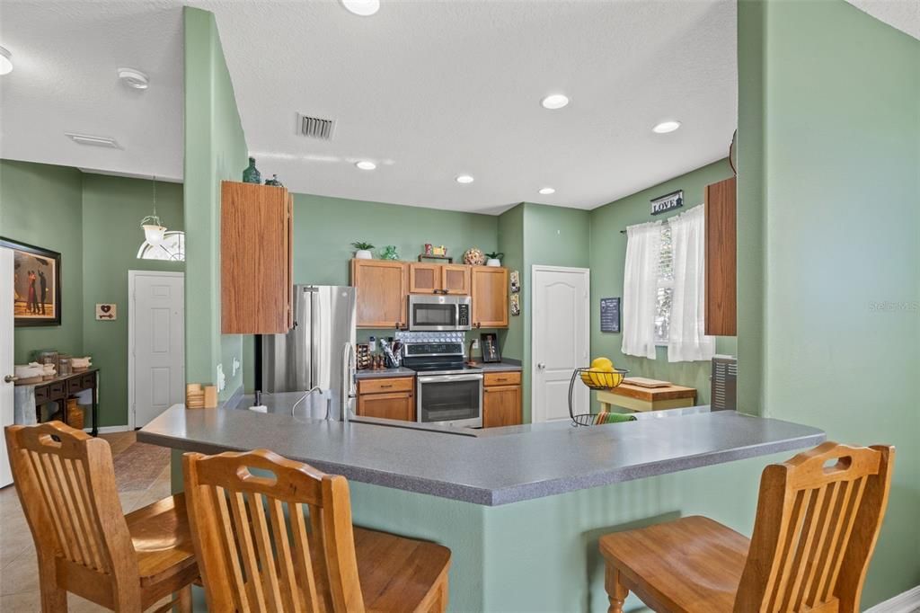 На продажу: $375,000 (3 спален, 2 ванн, 1622 Квадратных фут)