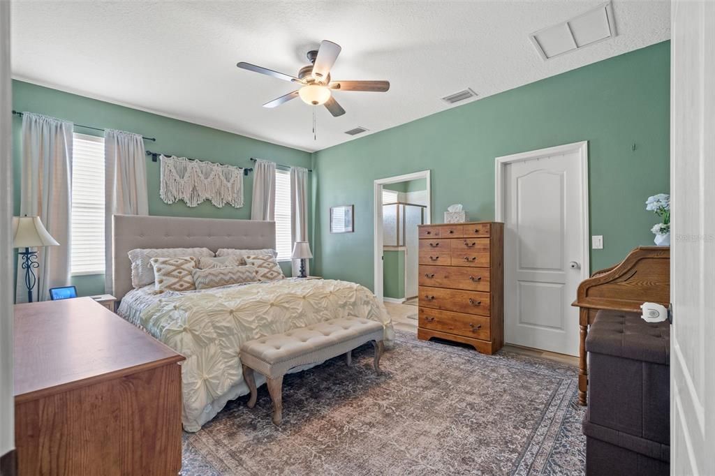 На продажу: $375,000 (3 спален, 2 ванн, 1622 Квадратных фут)