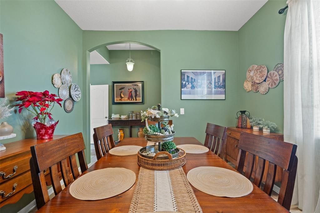 На продажу: $375,000 (3 спален, 2 ванн, 1622 Квадратных фут)