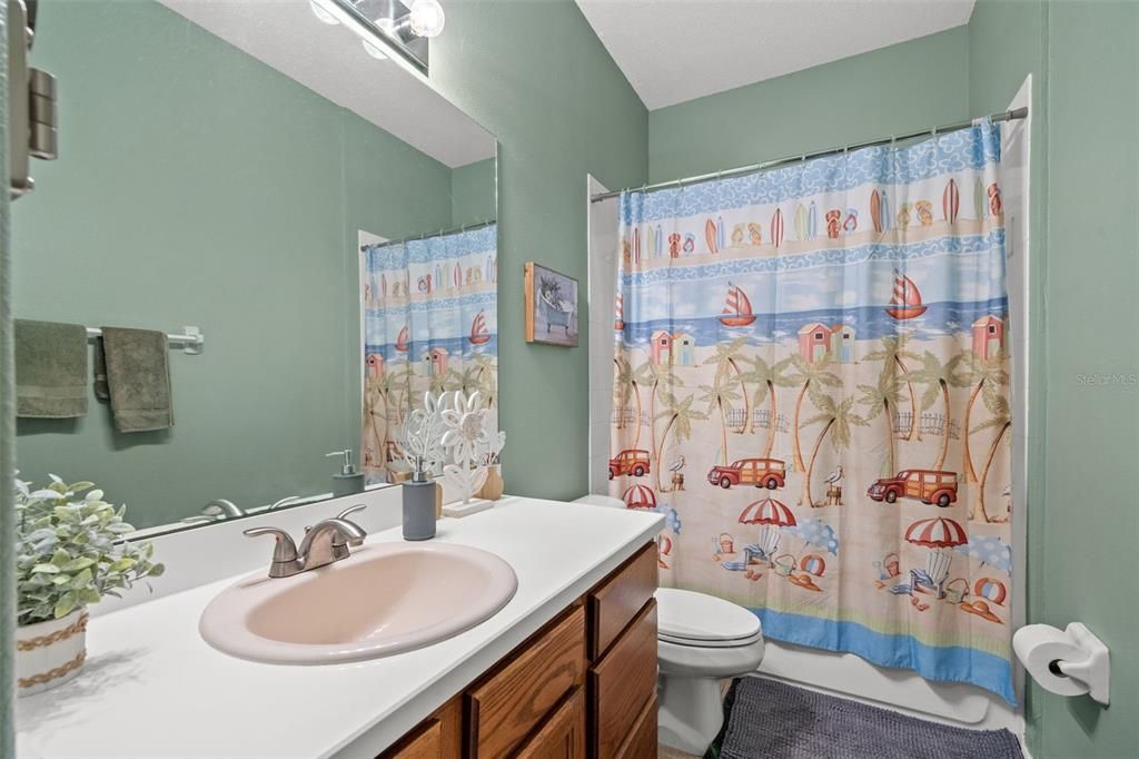 На продажу: $375,000 (3 спален, 2 ванн, 1622 Квадратных фут)