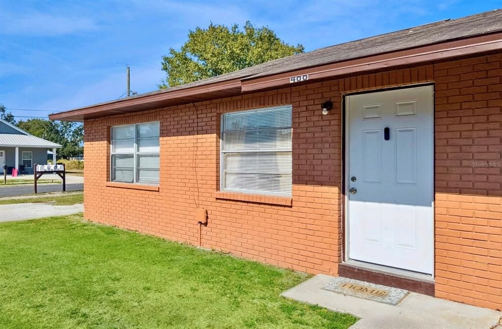 待售: $300,000 (4 贝兹, 0 浴室, 1700 平方英尺)