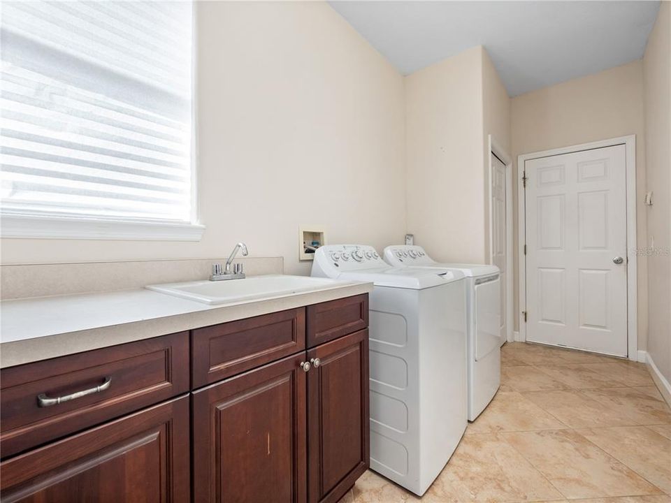 En Renta: $3,950 (4 camas, 4 baños, 4307 Pies cuadrados)