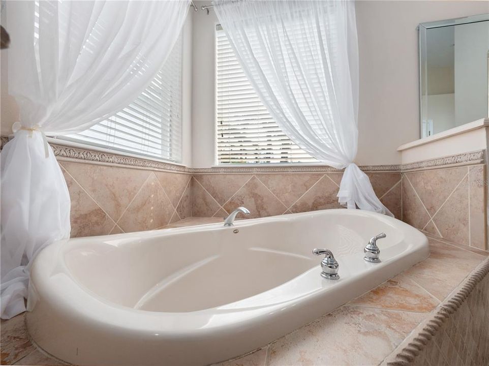 En Renta: $3,950 (4 camas, 4 baños, 4307 Pies cuadrados)