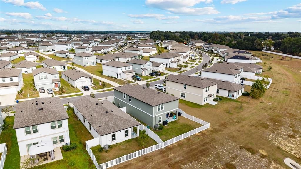 For Sale: $375,000 (5 beds, 4 baths, 2776 Square Feet)