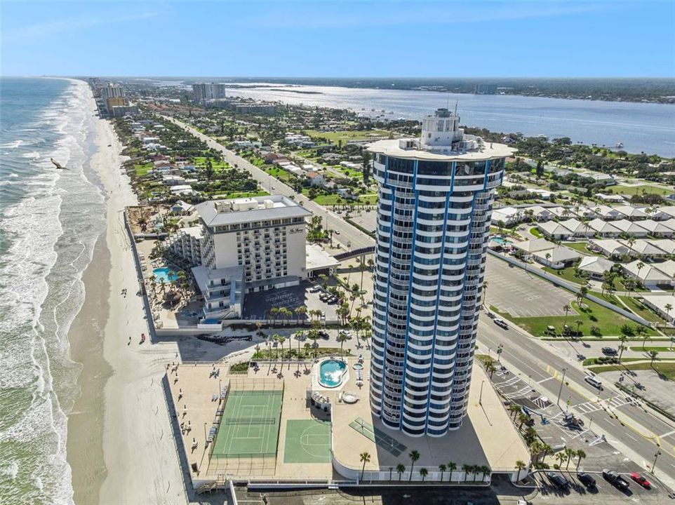 На продажу: $529,000 (2 спален, 2 ванн, 1275 Квадратных фут)